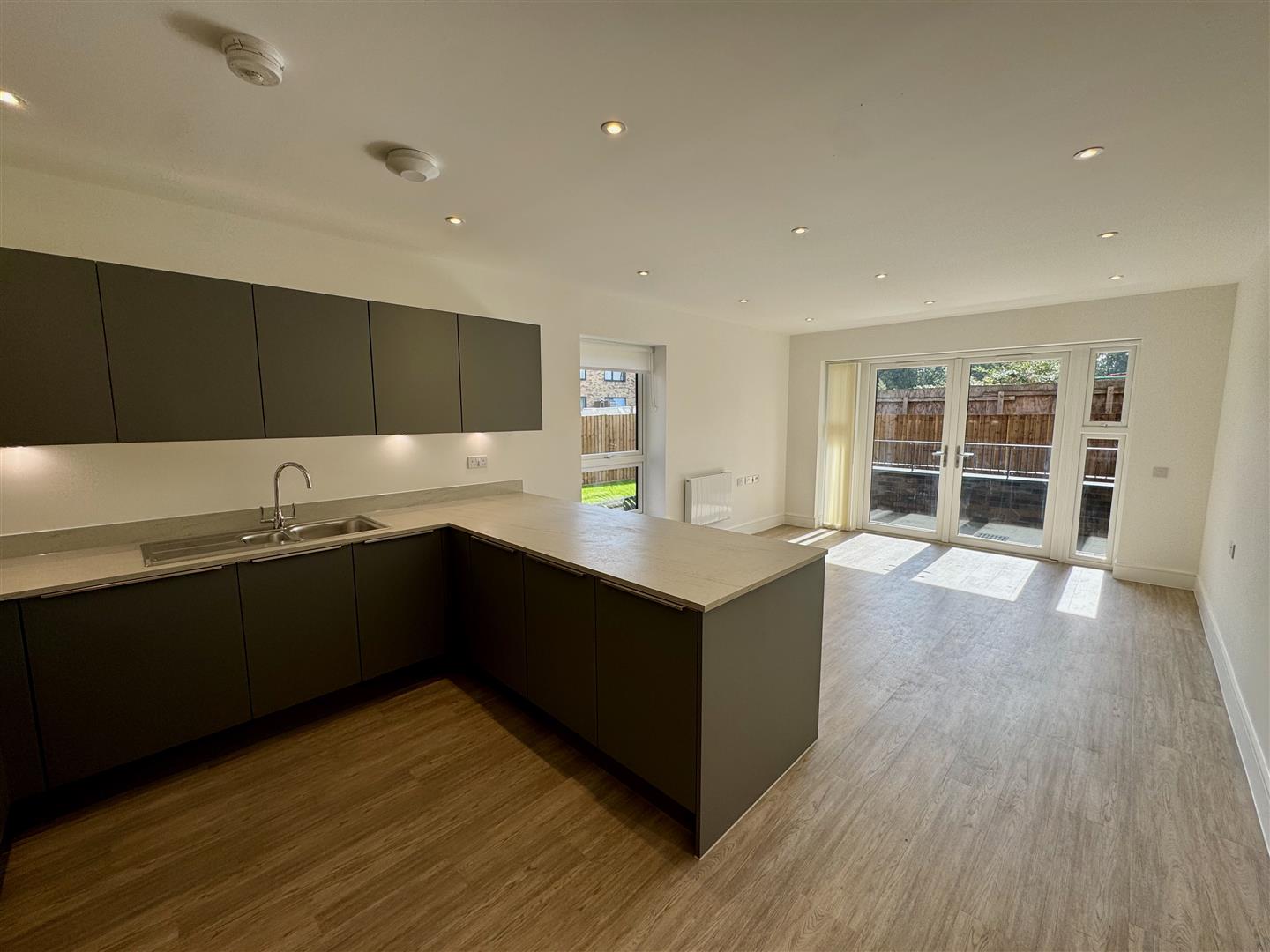 2 Bedroom Apartment